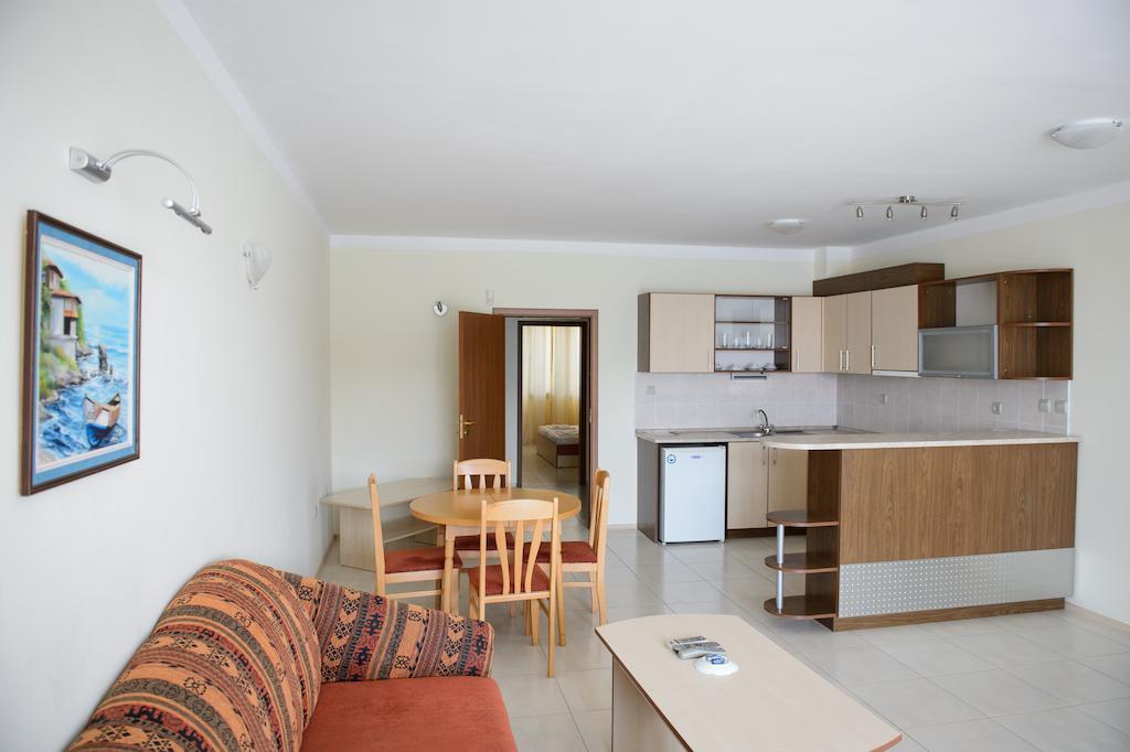 Gardenia Vacation Settlement Aparthotel Sozopol Bilik gambar